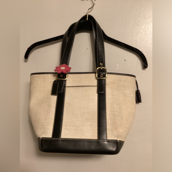 COACH Jute body with leather accent #easter #spring - Picture 1 of 13